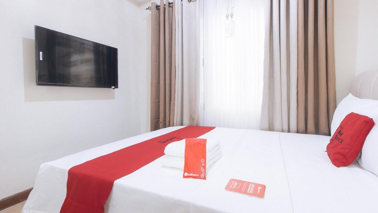 Reddoorz Plus @ Cuarto Verde Staycation Las Piñas Extérieur photo
