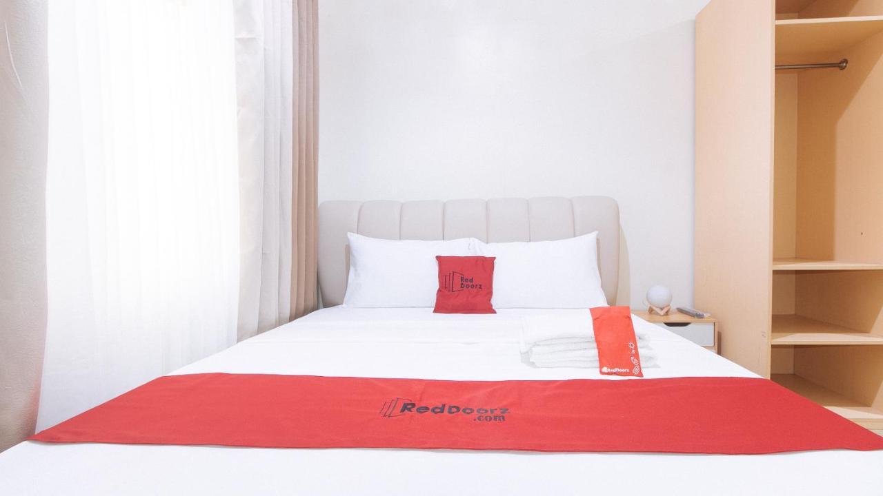 Reddoorz Plus @ Cuarto Verde Staycation Las Piñas Extérieur photo