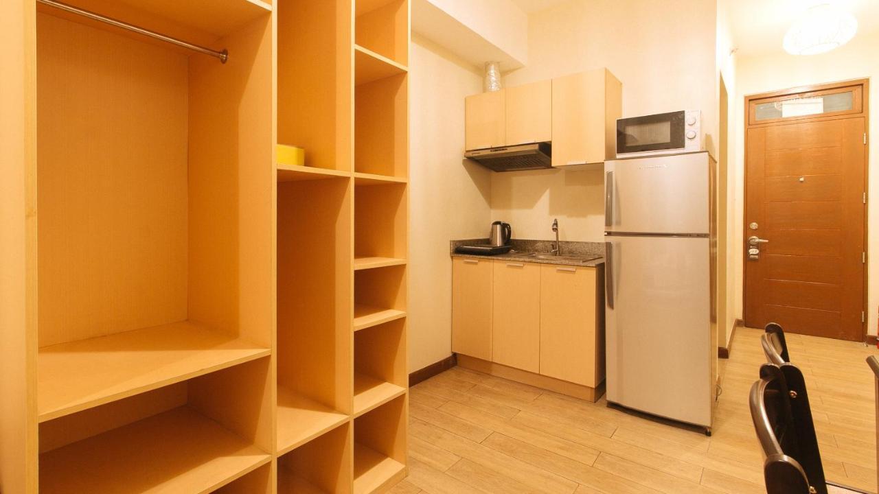 Reddoorz Plus @ Cuarto Verde Staycation Las Piñas Extérieur photo