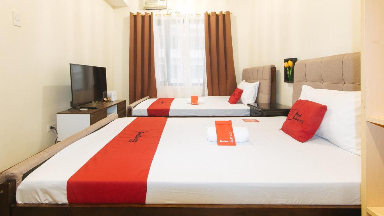 Reddoorz Plus @ Cuarto Verde Staycation Las Piñas Extérieur photo
