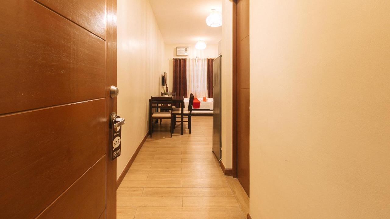 Reddoorz Plus @ Cuarto Verde Staycation Las Piñas Extérieur photo