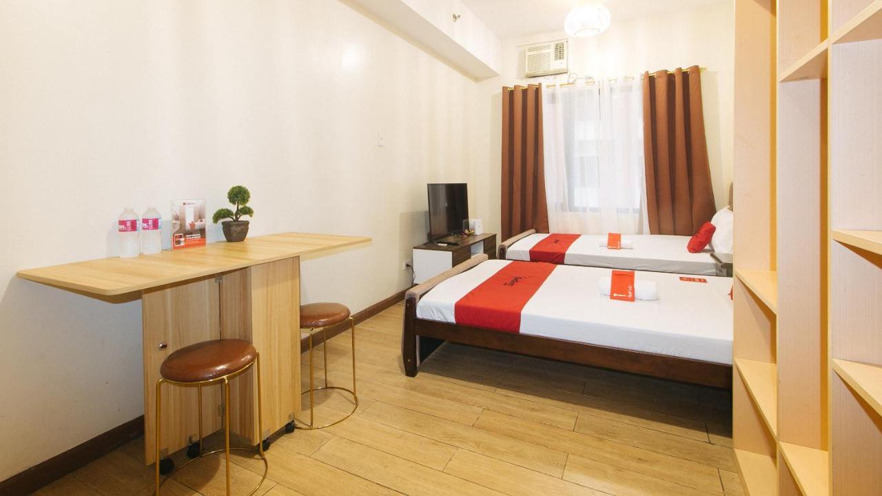 Reddoorz Plus @ Cuarto Verde Staycation Las Piñas Extérieur photo