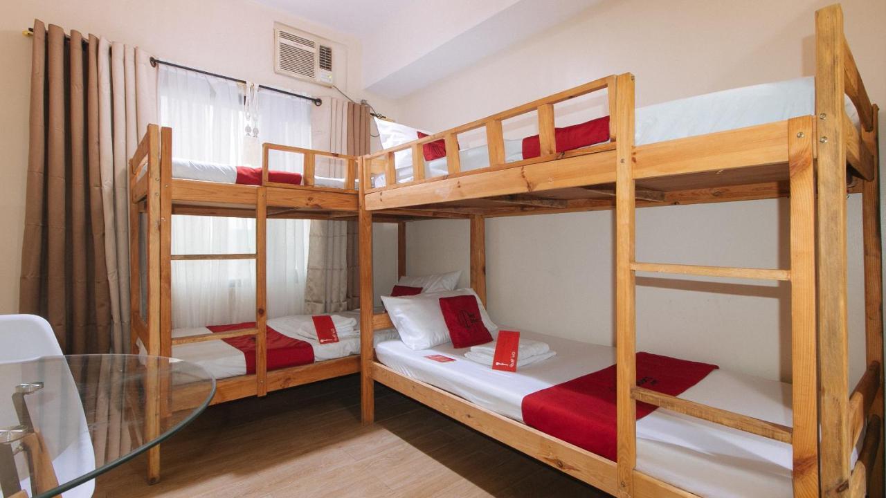 Reddoorz Plus @ Cuarto Verde Staycation Las Piñas Extérieur photo